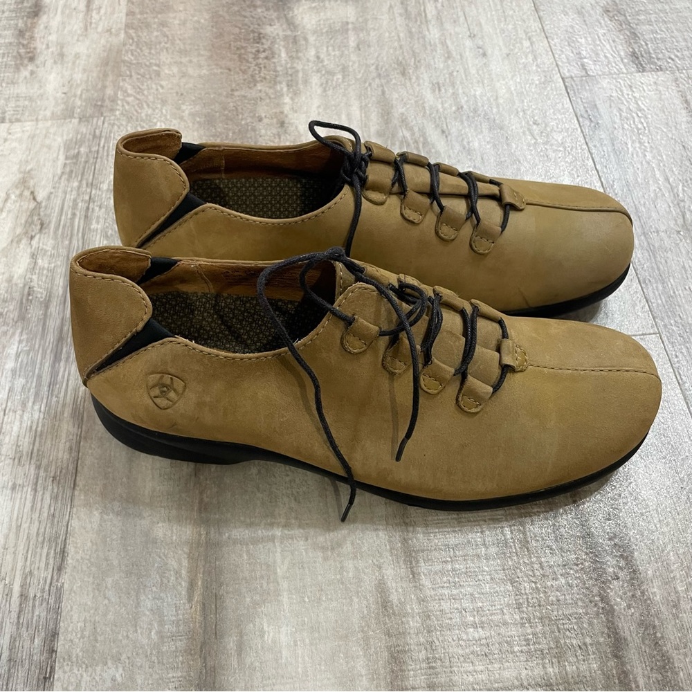 Ariat Nubuck Tan Leather Lace Up Shoes Size 8